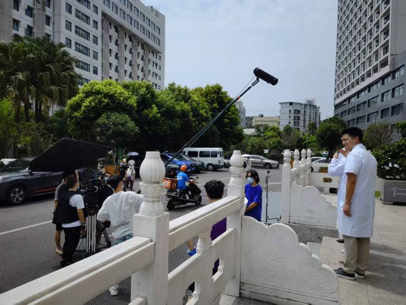 峰峰矿区广告片拍摄公司低成本实现高规格制作的诀窍